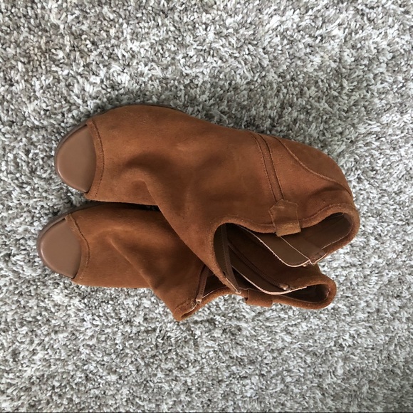 Aldo open toe bootie for summer! Size 7.5 - Picture 2 of 3